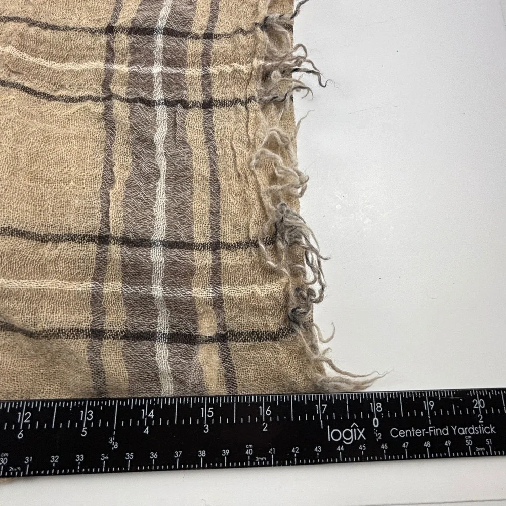 Talbots Scarf Womens OS Tan Plaid 100% Wool Made in Italy Fair Fringed Wrap FLAW